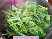 Riz accompagné de ses 3 poêlées de légumes (mourron, tétragone, plantain, cardamine, champignons) (Vegan)