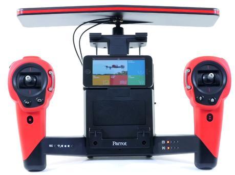 TEST – Parrot Bebop: que vaut le mini drone après 1 an d’ amélioration Skycontroller_Smartphone