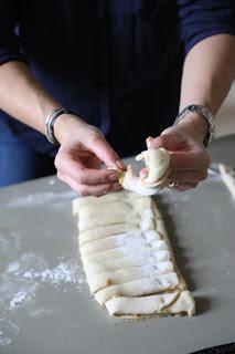 Brioches torsadées aux amandes et à l'orange