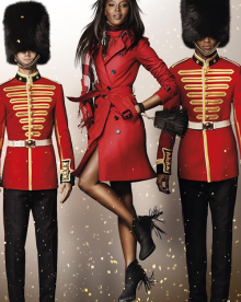 Mode : Roméo Beckham bien entouré pour fêter Burberry