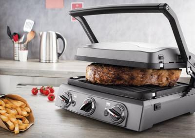 muti-griddler Une invention Cuisinart. Sa surface de chauffe, sa puissance, sa température de cuisson. Tout lui est possible : des tapas à la côte de boeuf, de la St-Jacques à la Gaufre épaisse. Il vous emmène aux confins de la street food inventive et abordable, saine et délicieuse.