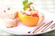 Salade de crevettes au pamplemousse