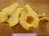 Coings aux 4 Epices et leur sauce chocolat (Vegan)