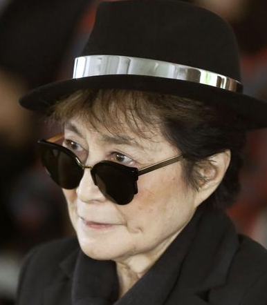 Yoko Ono «vit dans la peur» depuis l'assassinat de John Lennon