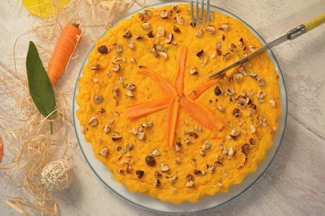 Gâteau de carottes aux noisettes et à la sauge