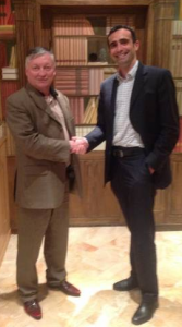  Anatoly Karpov, 12ème champion du monde d’échecs, ici en compagnie de Luca Desiata