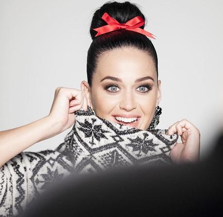 Katy Perry star de la prochaine campagne de Noël d'H&M...