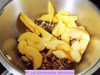 Coings aux fruits secs et au miel (Végétarien)