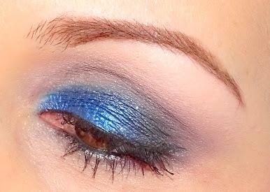 Moon is (always) blue [Concours]