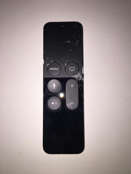 Apple-TV-2015-telecommande-cassee