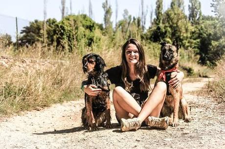 Charlie, Juliette & Daïka // Photo : (c) Charlie & Daïka (facebook.com/Charlie-Da%C3%AFka-195560863924463/)