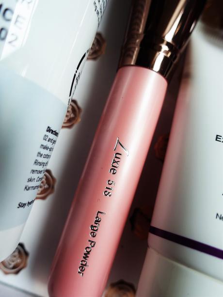 Le joyeux noël de « Glossybox » ! DSC09990