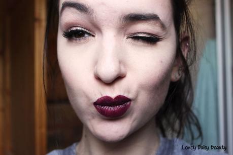 Tutoriel Maquillage : Bright eyes & Vampy lips
