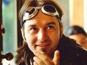 Blonde & Idiote Bassesse Inoubliable********************************Dehors Novembre des Co-Locs