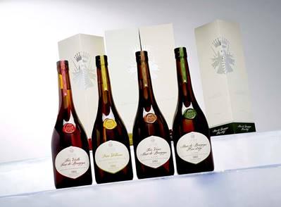 Joseph Cartron, Le célèbre distillateur liquoriste nous dévoile le nouvel habillage  de sa collection d’Eaux-de-Vie de Tradition.