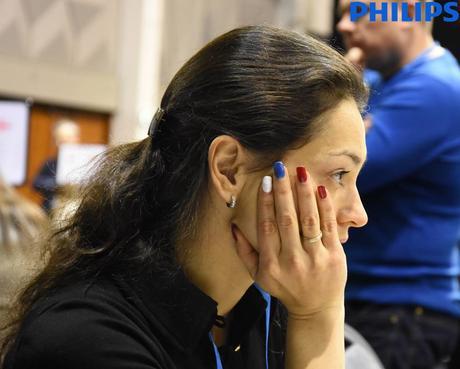 Alexandra Kosteniuk, une joueuse d'échecs russe jusqu'au bout des ongles - Photo © site officiel