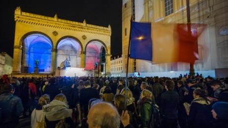 Attentats de Paris: les Munichois solidaires