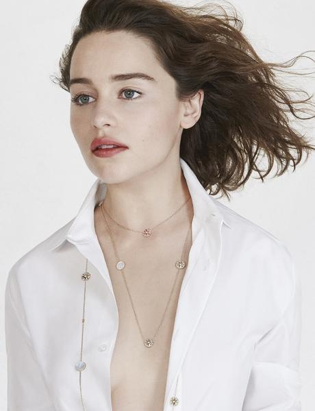 Emilia Clarke, nouvelle égérie des bijoux Dior !