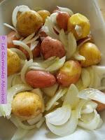 Radis noirs, pommes de terre et oignon confits au four (Vegan)