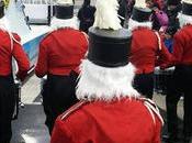 père Noël arrivé Guerre Tuques débarquée Quartier Dix30!