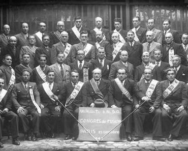 70e anniversaire de la fusion des compagnons charpentiers du Devoir (les Bons Drilles) et des compagnons charpentiers du Devoir de Liberté (les Indiens)