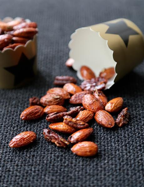 amandes, pécan ,miel , romarin , apéritif , Donna Hay