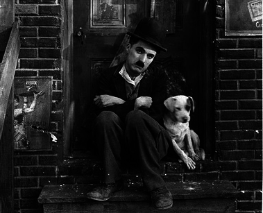 635764217632809602-1884637223_Charlie Chaplin