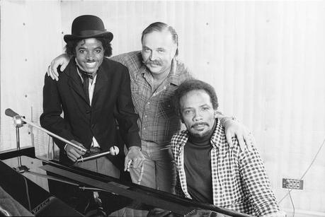 546088_10201098836019896_1332755332_n