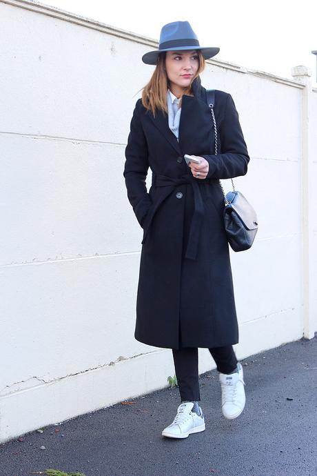BLACK COAT