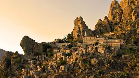 best-small-towns-in-southern-italy-Pentidattilo