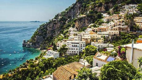 best-small-towns-in-southern-italy-Positano