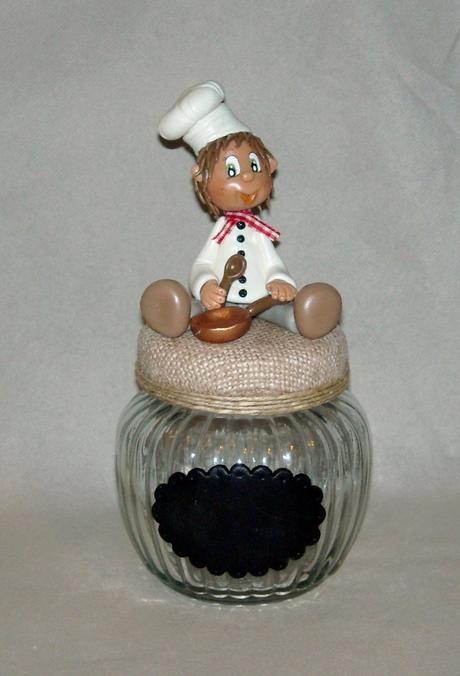 Pot gourmand avec p'tit cuistot en porcelaine froide