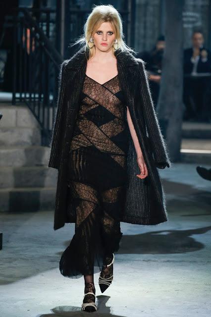 Le défilé Chanel Metiers d'Art Paris-Rome...