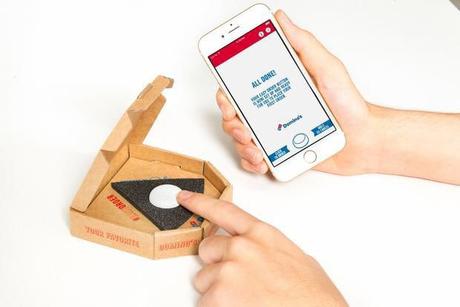 Domino’s lance le bouton qui vous permet de commander votre pizza en un clic !
