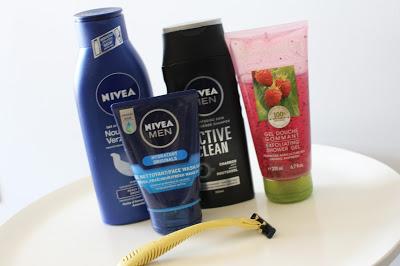 Dans la trousse de chéri...