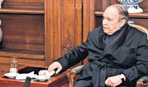  Bouteflika hospitalisé dans une clinique à Grenoble