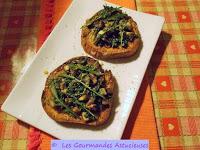 Tartines au champignon, mouron, roquette et noix (Vegan)