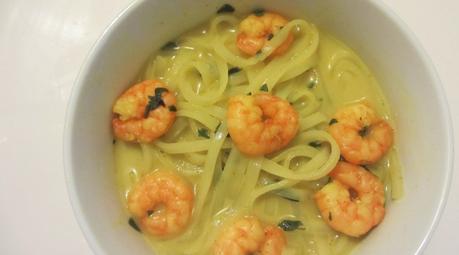 Bouillon curry crevettes au lait de coco