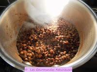 Médaillons de Polenta accompagnés de Chou aux orties et de lentilles (Vegan)