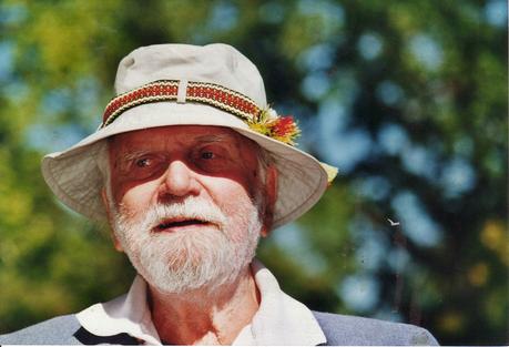 douglas-harding-chapeau