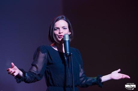 Piaf ! Le Spectacle - interprété par Anne Carrere au Théâtre Dejazet les 19 et 20 Décembre 2015