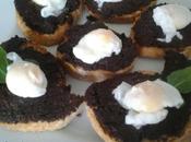 Tartine tapenade noir caille poché
