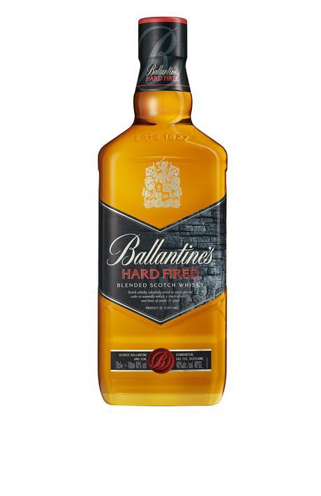 BALLANTINE’S LANCE UNE NOUVELLE INNOVATION EN 2016 : BALLANTINE’S HARD FIRED