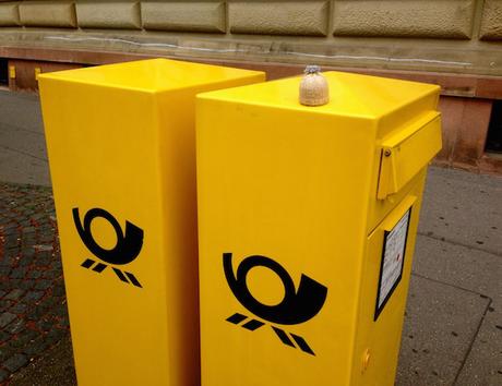 globe-t-bonnet-voyageur-travelling-winter-hat-konstanz-mail-box