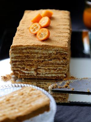 Medovik , cake au miel russe, noel , cuisine russe 