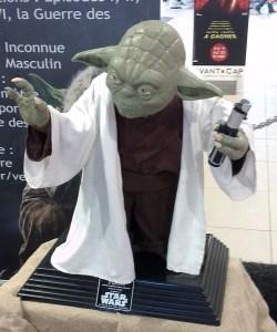 Figurine Yoda