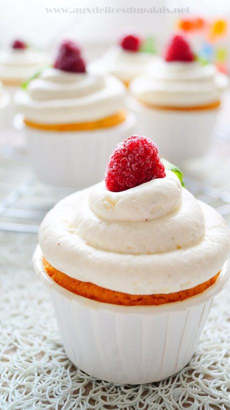 Cupcakes aux amandes vanille & framboises