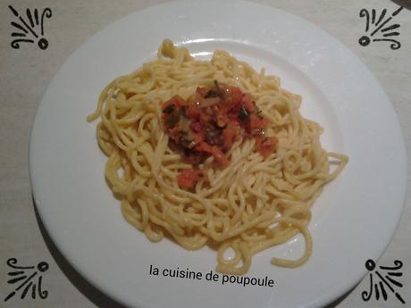 Spaghetti sauce puttanesca