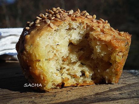 Petits pains d'épice aux herbes de Provence et graines de moutarde