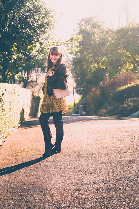 blog-mode-look-cuissardes-robe-free-people-gilet-franges-asos-70-sac-chanel-mademoiselle